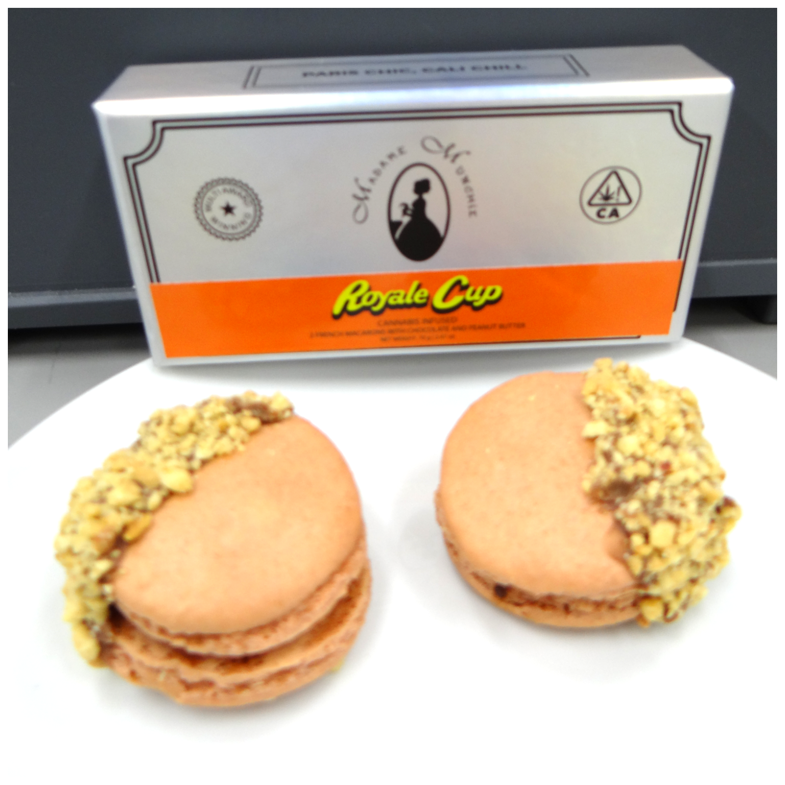 Peanut Butter Chocolate Royale Cup Macaron Cookies 100mg 2 Pack