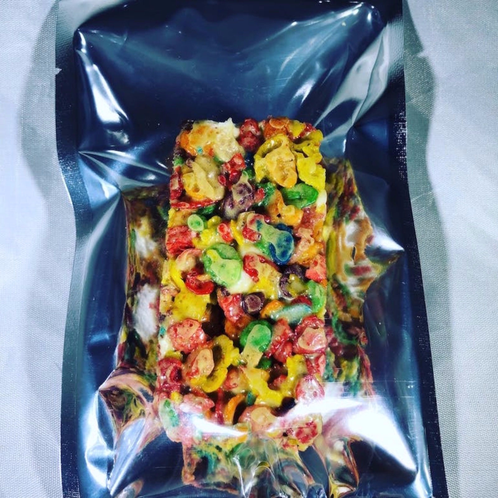 200mg Fruity Pebbles Cereal Bar Leafly